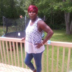 Meet your Posher, Chanel